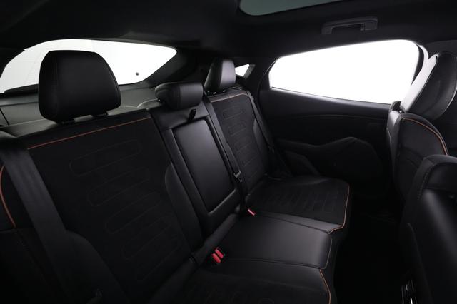 2022 Ford Mustang Mach-E — photo 3 of 22