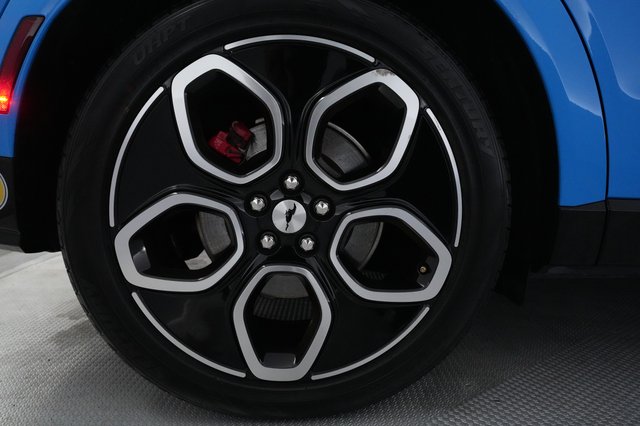 2022 Ford Mustang Mach-E — photo 12 of 22
