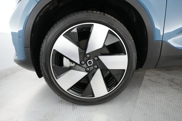 2023 Volvo C40 Recharge — photo 11 of 26