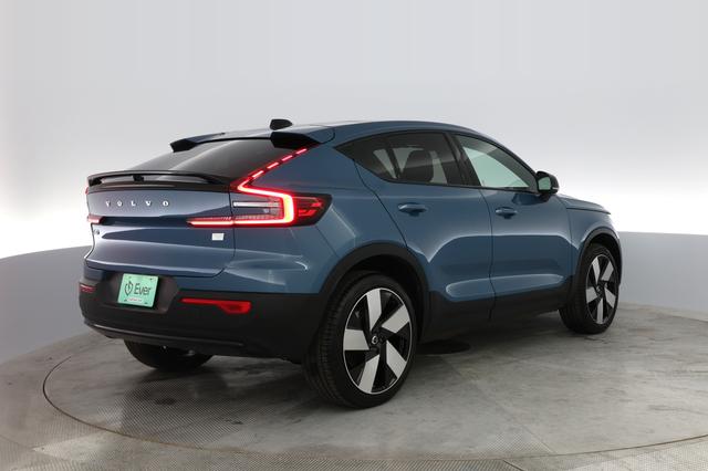 2023 Volvo C40 Recharge — photo 2 of 26