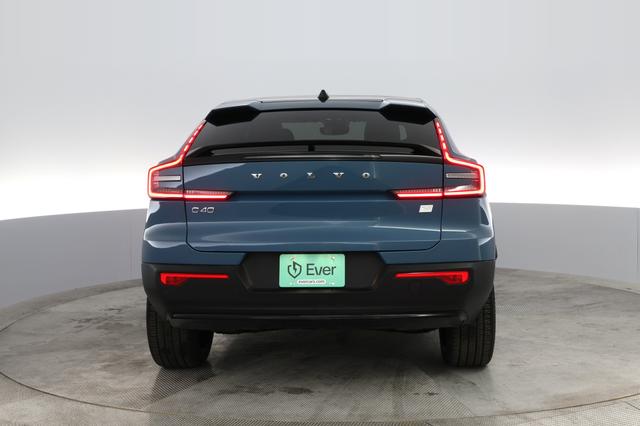 2023 Volvo C40 Recharge — photo 8 of 26