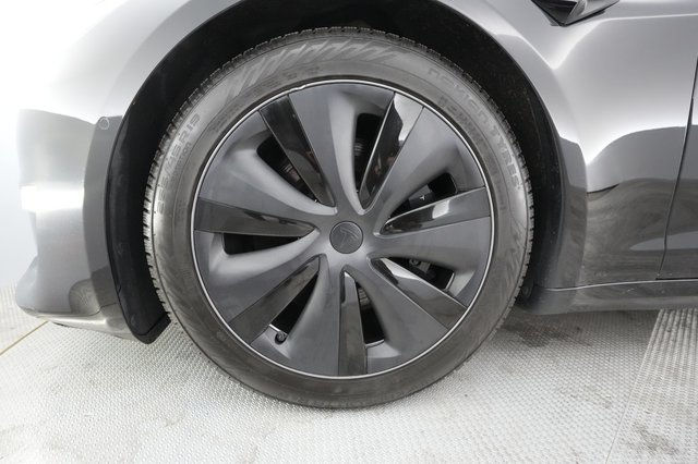 2022 Tesla Model S — photo 11 of 55