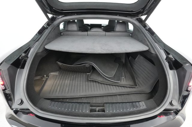 2022 Tesla Model S — photo 21 of 55