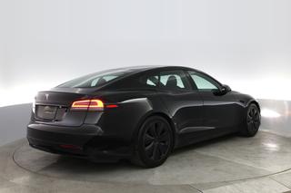 2022 Tesla Model S — photo 2 of 55