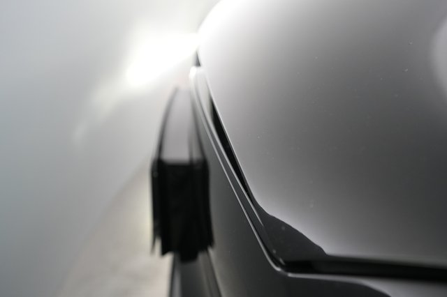 2022 Tesla Model S — photo 40 of 55