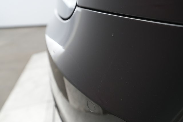 2022 Tesla Model S — photo 23 of 55