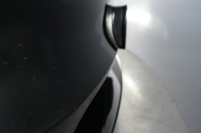 2022 Tesla Model S — photo 32 of 55
