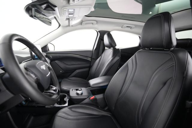 2021 Ford Mustang Mach-E — photo 3 of 27