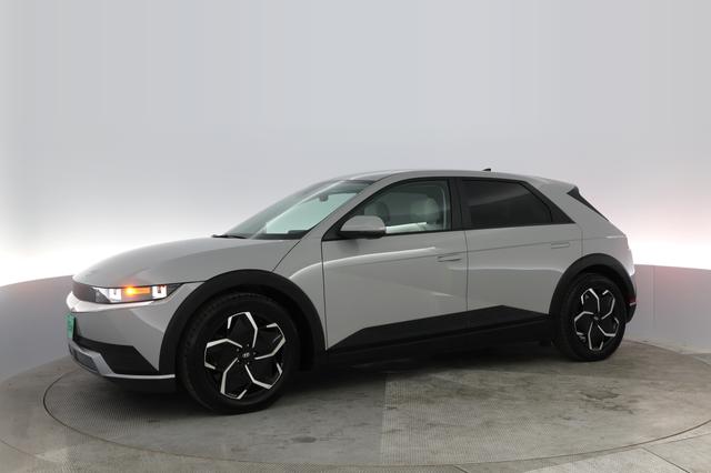 2022 Hyundai IONIQ 5 — photo 10 of 65