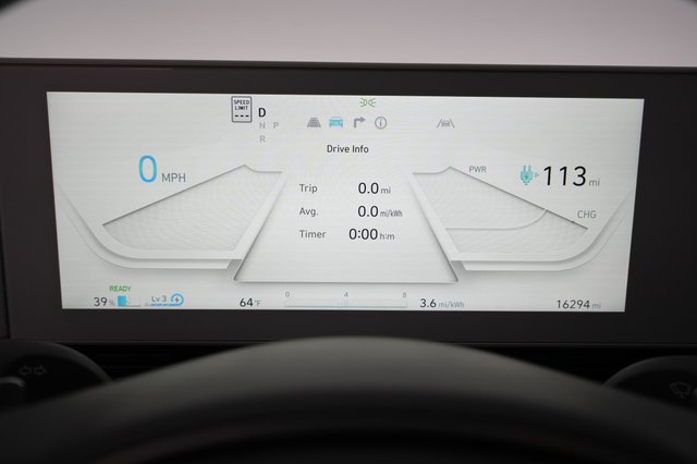 2022 Hyundai IONIQ 5 — photo 4 of 65