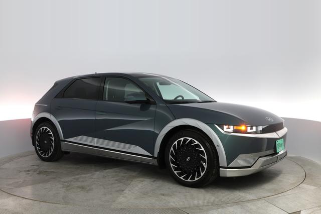 2023 Hyundai IONIQ 5 — photo 7 of 26