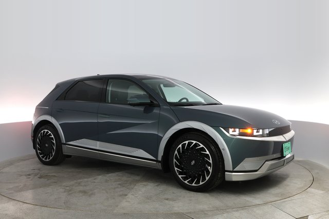 2023 Hyundai IONIQ 5 — photo 7 of 26