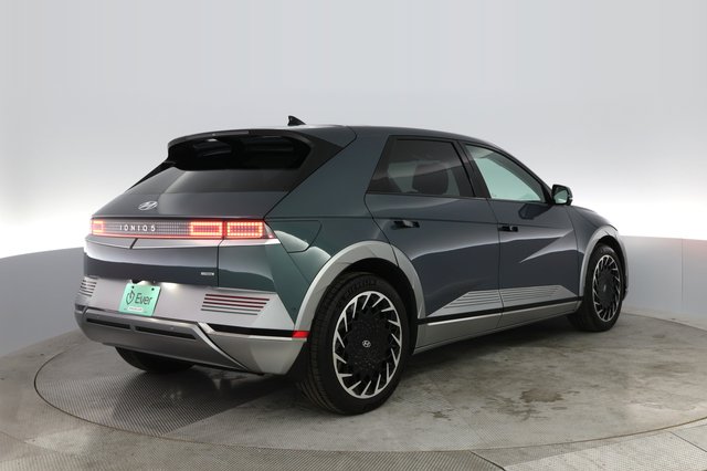 2023 Hyundai IONIQ 5 — photo 2 of 26