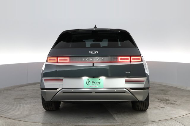 2023 Hyundai IONIQ 5 — photo 8 of 26