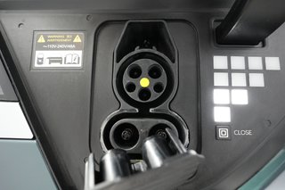 2023 Hyundai IONIQ 5 — photo 18 of 26