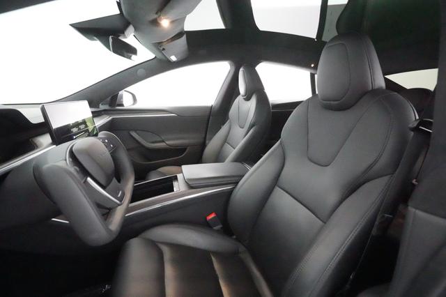 2021 Tesla Model S — photo 3 of 22