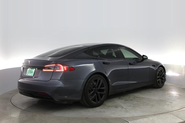 2021 Tesla Model S — photo 2 of 22