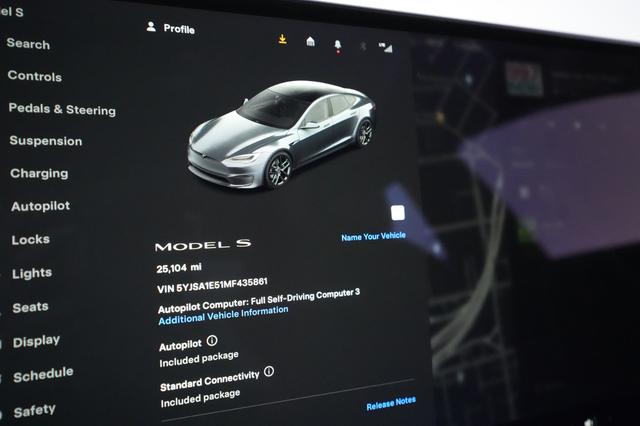2021 Tesla Model S — photo 5 of 22