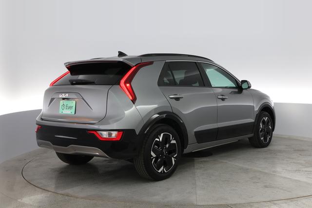2024 Kia Niro EV — photo 2 of 33