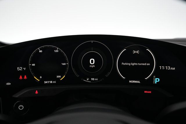 2020 Porsche Taycan — photo 5 of 31