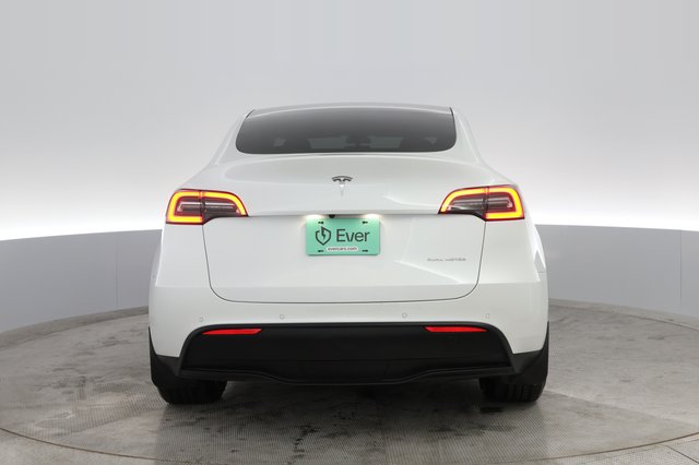 2021 Tesla Model Y — photo 8 of 35