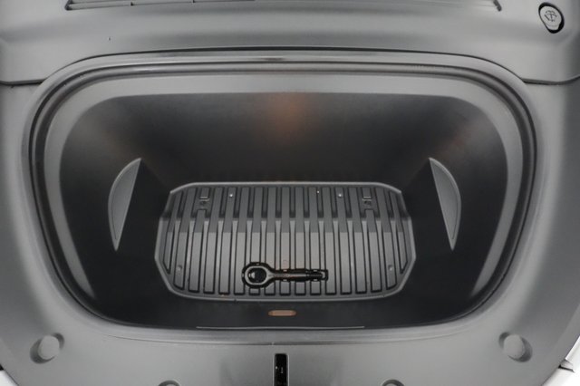 2021 Tesla Model Y — photo 20 of 35