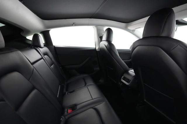 2021 Tesla Model Y — photo 3 of 35