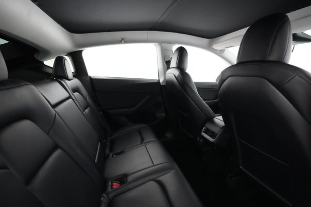 2021 Tesla Model Y — photo 3 of 35
