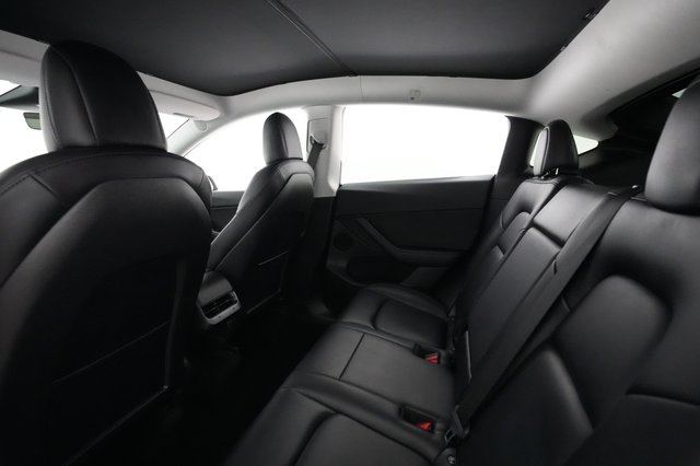 2021 Tesla Model Y — photo 16 of 35