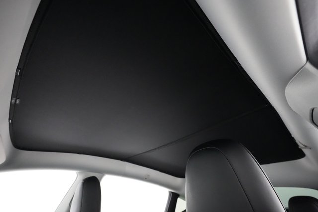 2021 Tesla Model Y — photo 18 of 35