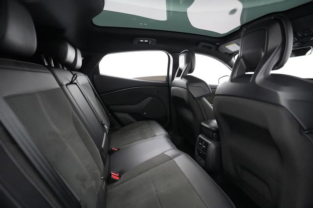 2021 Ford Mustang Mach-E — photo 4 of 24