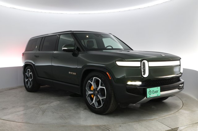 2023 Rivian R1S — photo 6 of 32