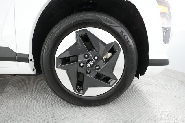 2024 Hyundai Kona — photo 13 of 25
