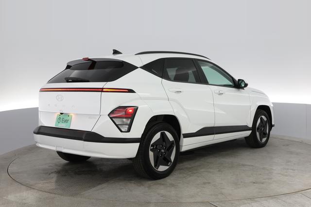 2024 Hyundai Kona — photo 2 of 25