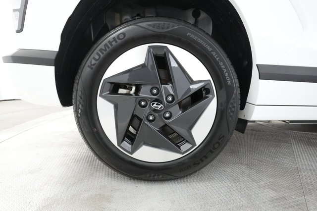 2024 Hyundai Kona — photo 14 of 25