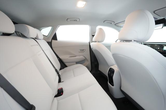 2024 Hyundai Kona — photo 3 of 25