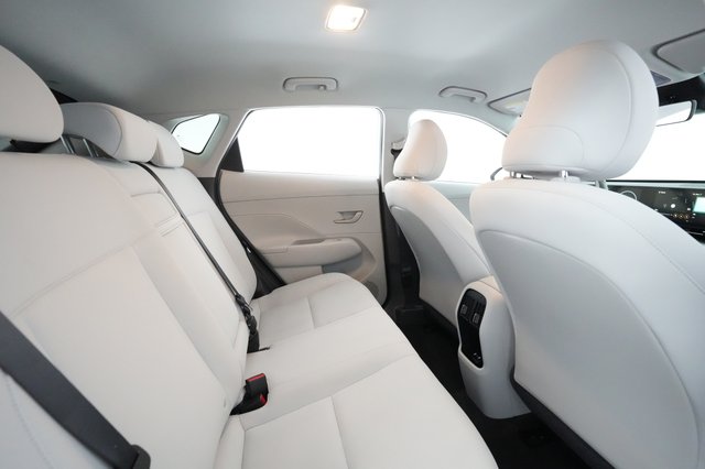 2024 Hyundai Kona — photo 3 of 25