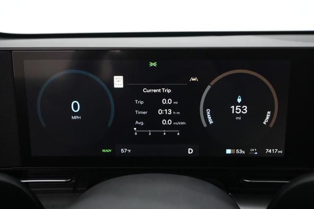 2024 Hyundai Kona — photo 4 of 25