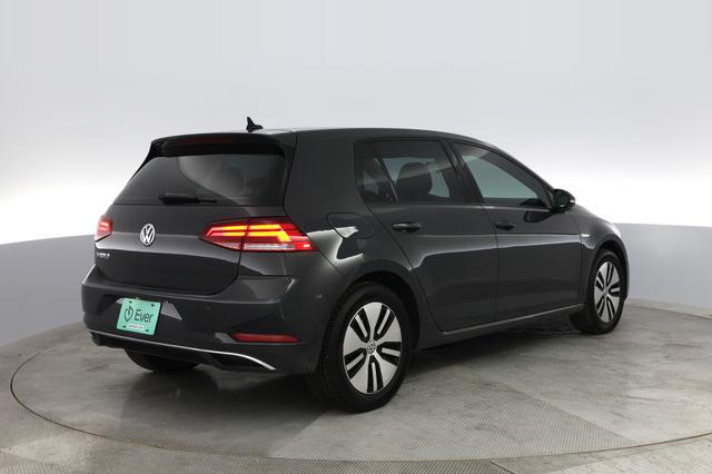 2019 Volkswagen e-Golf — photo 2 of 23