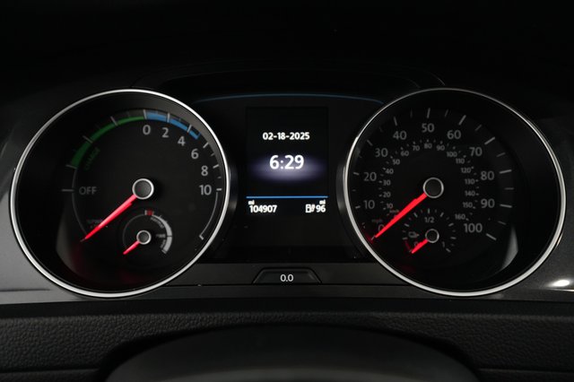 2019 Volkswagen e-Golf — photo 5 of 23