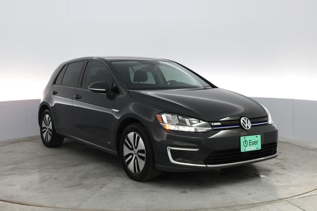 2019 Volkswagen e-Golf — photo 10 of 23