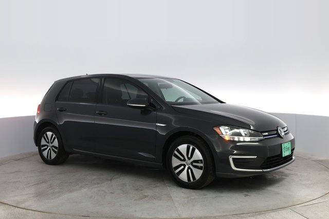 2019 Volkswagen e-Golf — photo 9 of 23