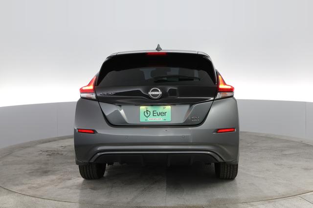 2023 Nissan LEAF — photo 9 of 29
