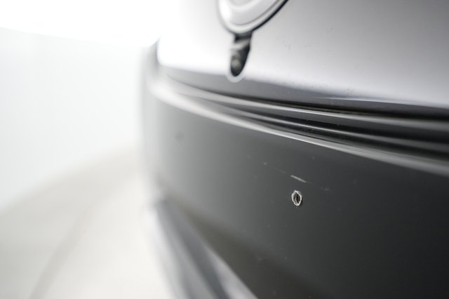 2023 Nissan LEAF — photo 23 of 29
