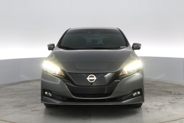 2023 Nissan LEAF — photo 6 of 29