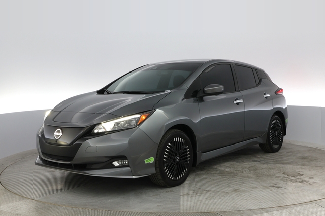 2023 Nissan LEAF