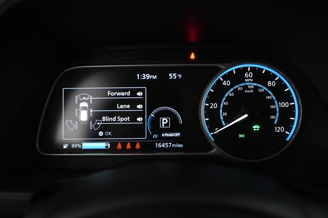 2023 Nissan LEAF