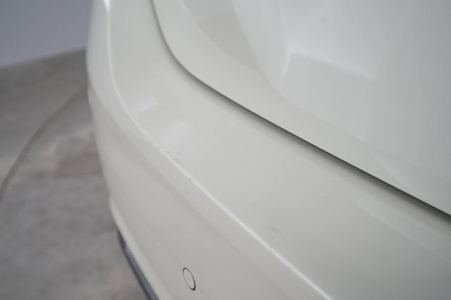 2023 Nissan LEAF — photo 19 of 56
