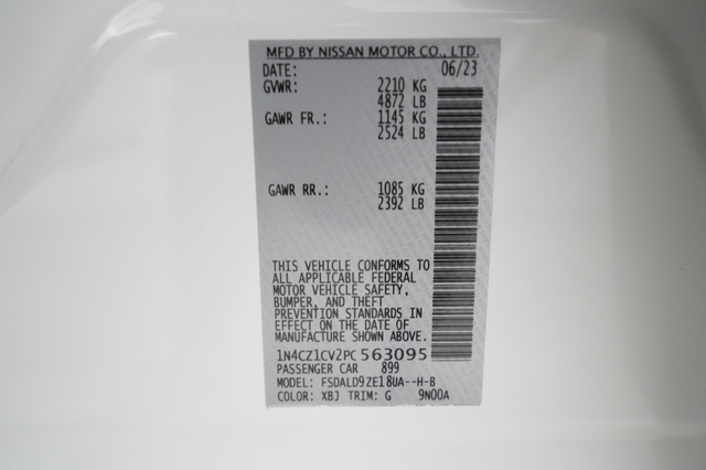 2023 Nissan LEAF