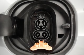 2020 Chevrolet Bolt — photo 18 of 36
